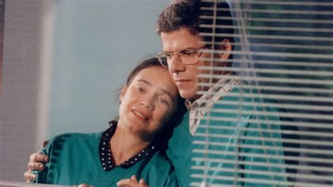 Helena Cesar .